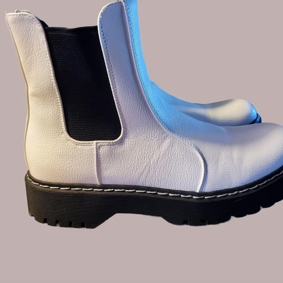 Sincerely Jules White Hippie 10 Slip on Boot - Picture 7 of 15